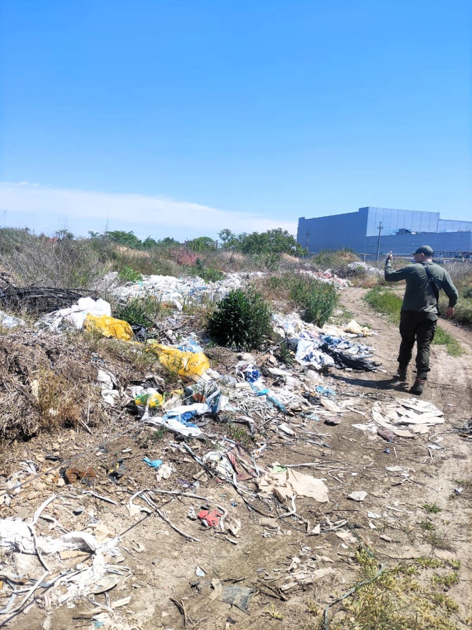 В одній з громад на Одещині екологи виявили декілька стихійних сміттєзвалищ (фото)